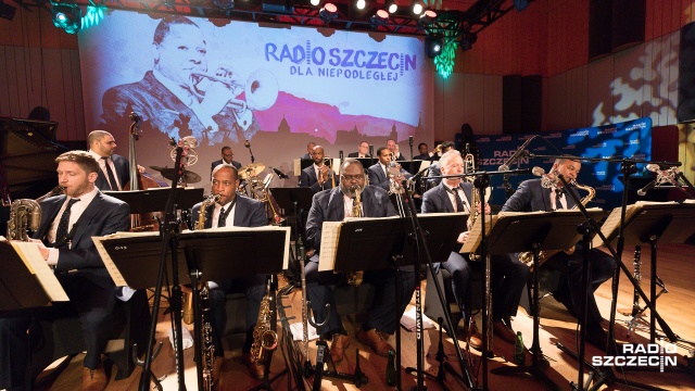 Koncert "Radio Szczecin dla Niepodległej" to jedno z wydarzeń z okazji stulecia odzyskania niepodległości przez Polskę. Wydarzenie zostało objęte Patronatem Narodowym Prezydenta Rzeczypospolitej Polskiej w Stulecie Odzyskania Niepodległości. Fot. Robert S Jazzowe "Radio Szczecin dla Niepodległej" - koncert przeszedł już do historii [ZDJĘCIA]
