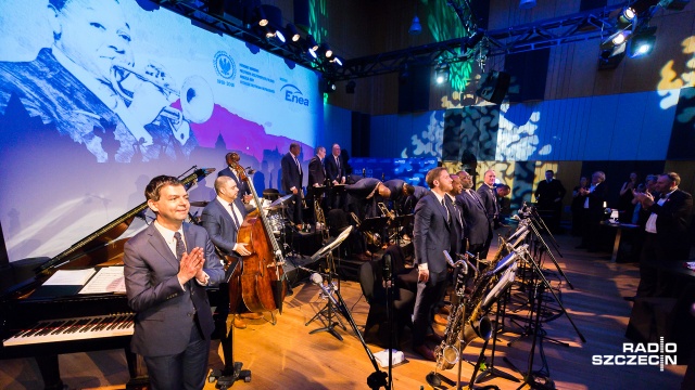 Fot. Robert Stachnik [Radio Szczecin] Rekordowy koncert "Radio Szczecin dla Niepodległej" w internecie [DUŻO ZDJĘĆ]