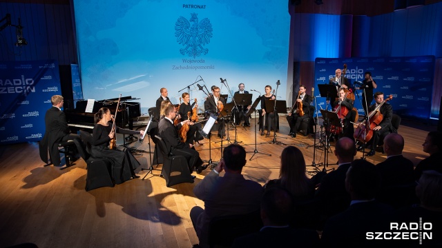 Wydarzenie można było oglądać również na naszej stronie internetowej oraz na radiowym Facebooku. Fot. Robert Stachnik [Radio Szczecin] "Mała filharmonia" w Radiu Szczecin [WIDEO, DUŻO ZDJĘĆ]