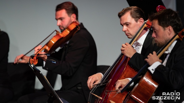 Wydarzenie można było oglądać również na naszej stronie internetowej oraz na radiowym Facebooku. Fot. Robert Stachnik [Radio Szczecin] "Mała filharmonia" w Radiu Szczecin [WIDEO, DUŻO ZDJĘĆ]