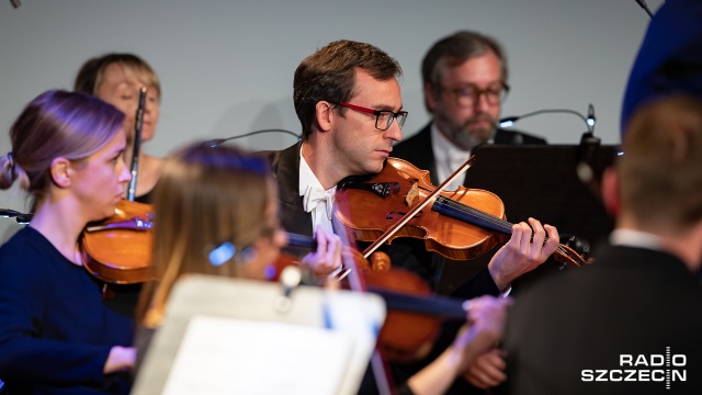 Wydarzenie można było oglądać również na naszej stronie internetowej oraz na radiowym Facebooku. Fot. Robert Stachnik [Radio Szczecin] "Mała filharmonia" w Radiu Szczecin [WIDEO, DUŻO ZDJĘĆ]