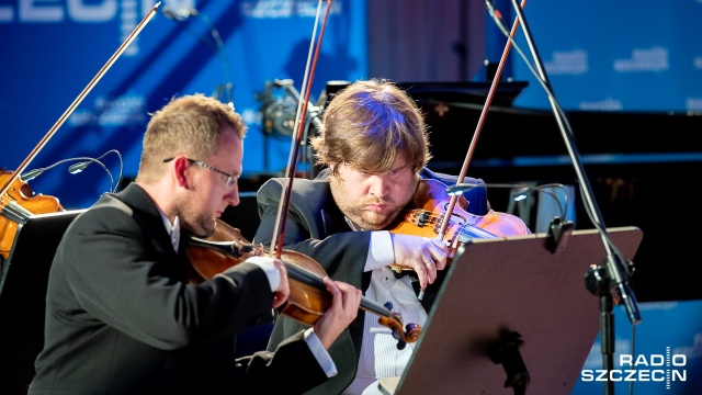 Wydarzenie można było oglądać również na naszej stronie internetowej oraz na radiowym Facebooku. Fot. Robert Stachnik [Radio Szczecin] "Mała filharmonia" w Radiu Szczecin [WIDEO, DUŻO ZDJĘĆ]