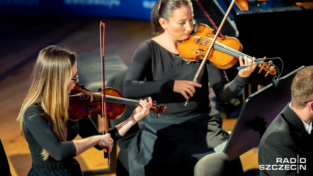 Wydarzenie można było oglądać również na naszej stronie internetowej oraz na radiowym Facebooku. Fot. Robert Stachnik [Radio Szczecin] "Mała filharmonia" w Radiu Szczecin [WIDEO, DUŻO ZDJĘĆ]