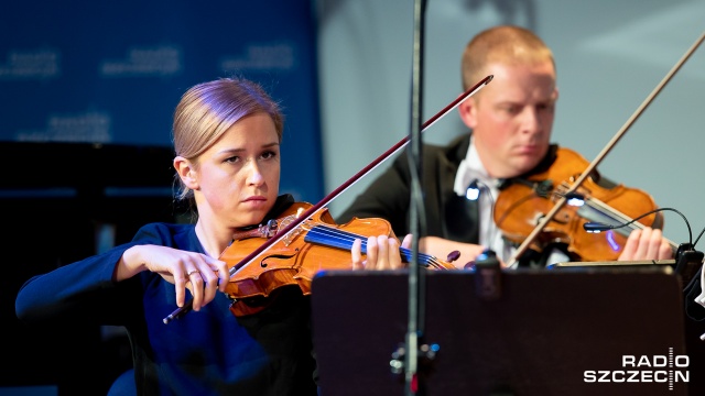 Wydarzenie można było oglądać również na naszej stronie internetowej oraz na radiowym Facebooku. Fot. Robert Stachnik [Radio Szczecin] "Mała filharmonia" w Radiu Szczecin [WIDEO, DUŻO ZDJĘĆ]