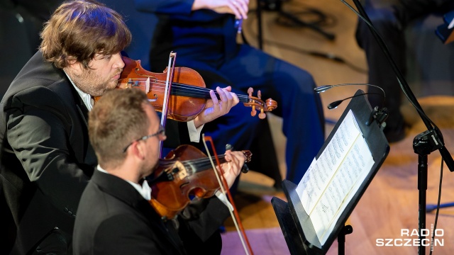 Wydarzenie można było oglądać również na naszej stronie internetowej oraz na radiowym Facebooku. Fot. Robert Stachnik [Radio Szczecin] "Mała filharmonia" w Radiu Szczecin [WIDEO, DUŻO ZDJĘĆ]