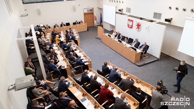 Ostatnia sesja sejmiku zachodniopomorskiego przed wyborami.Fot. Robert Stachnik [Radio Szczecin] Zmarnowana kadencja czy czas rozwoju? Ostatnia sesja sejmiku [ZDJĘCIA]