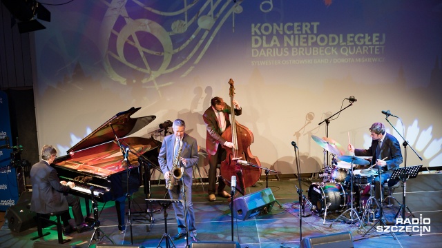 Fot. Robert Stachnik [Radio Szczecin] Darius Brubeck zagrał dla Niepodległej. "Wspaniale uczczono 100-lecie niepodległości" [DUŻO ZDJĘĆ, WIDEO]