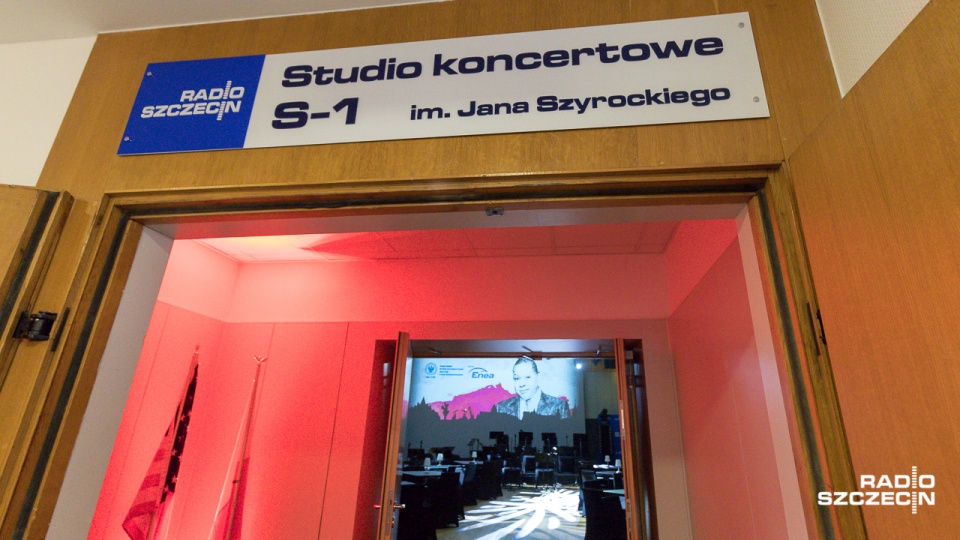 Technicy dopinają wszystko na ostatni guzik, niebawem w studiu S1 Radia Szczecin rozpoczną się próby. O 19 rozpocznie się koncert "Radio Szczecin dla Niepodległej". Fot. Robert Stachnik [Radio Szczecin]
