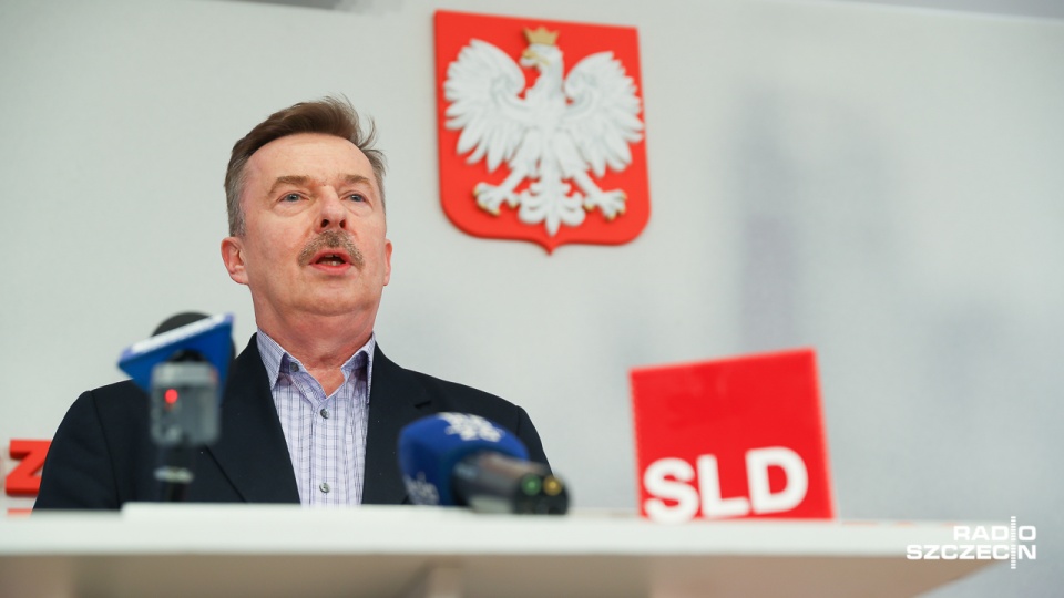 Zasypiemy Zarząd Województwa interpelacjami - mówił we wtorek na konferencji prasowej szef SLD w Zachodniopomorskiem Dariusz Wieczorek. Fot. Robert Stachnik [Radio Szczecin]