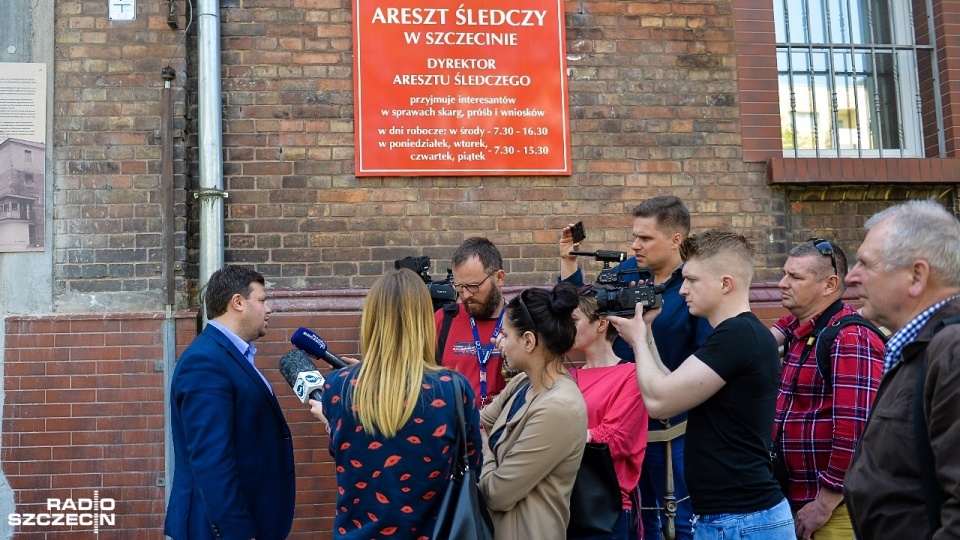 Poseł Gawłowski przebywa w areszcie od niedzieli - tak zdecydował Sąd Rejonowy w Szczecinie ze względu na surową karę jaka grozi Gawłowskiemu i obawę mataczenia. Fot. Łukasz Szełemej [Radio Szczecin]