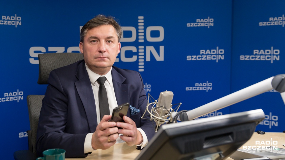 W ocenie Sylwestra Chruszcza brane pod uwagę przez ministerstwo gospodarki morskiej połączenie "remontówki" ze Stocznią Szczecińską, w tym momencie jest błędem. Fot. Robert Stachnik [Radio Szczecin]