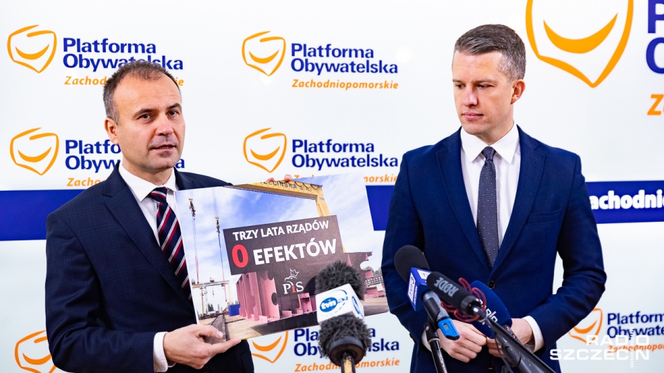 Dotychczasowe działania Ministerstwa Gospodarki Morskiej i Żeglugi Śródlądowej zmierzające do rozwoju Stoczni Szczecińskiej nie przynoszą efektów - mówią posłowie PO. Fot. Robert Stachnik [Radio Szczecin]