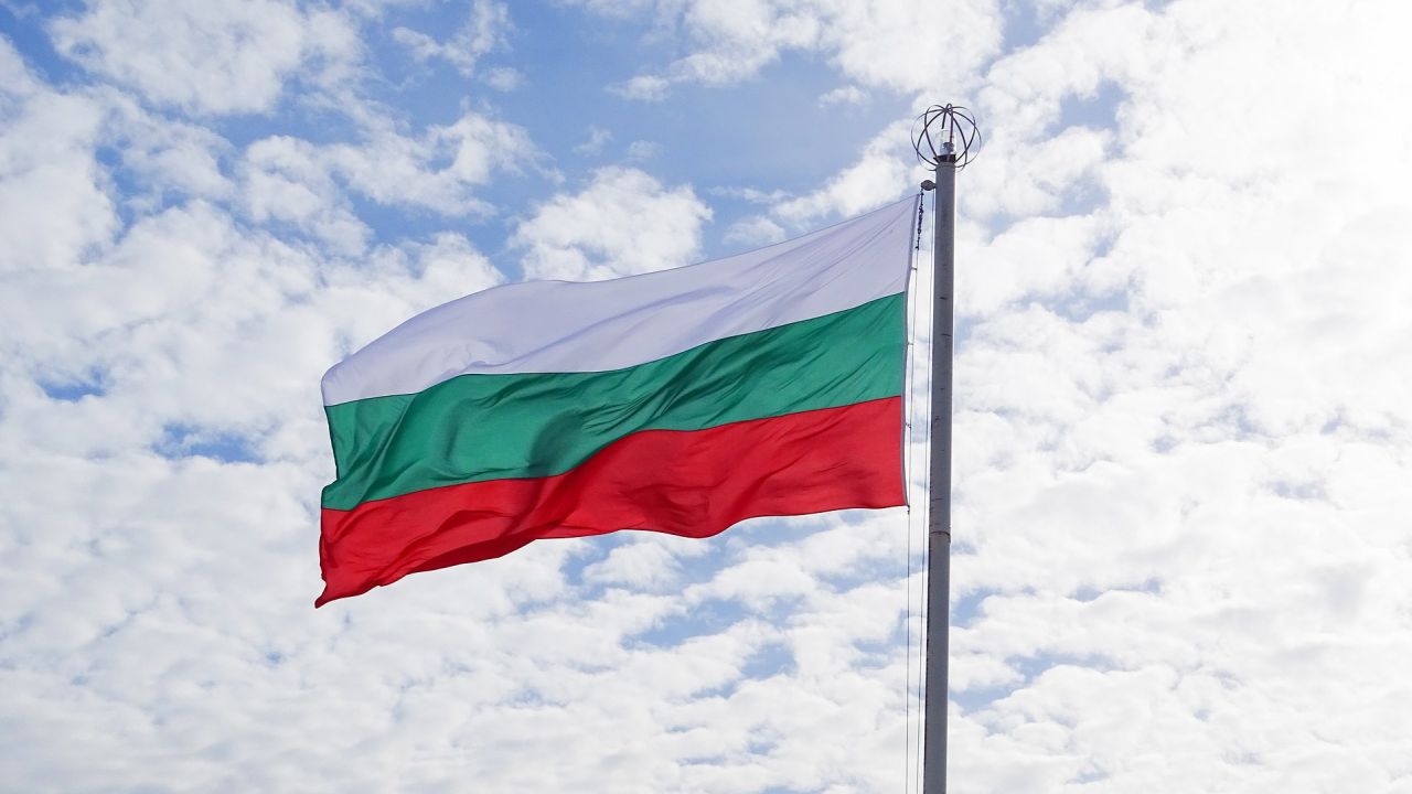 Po serii tragicznych wypadków drogowych bułgarski parlament obniżył maksymalną prędkość na autostradach. W planach jest również zaostrzenie kar za zbyt szybką jazdę.