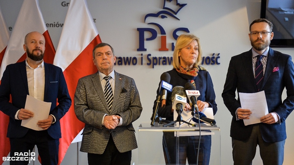 Konferencja Prawa i Sprawiedliwości. Fot. Łukasz Szełemej [Radio Szczecin]