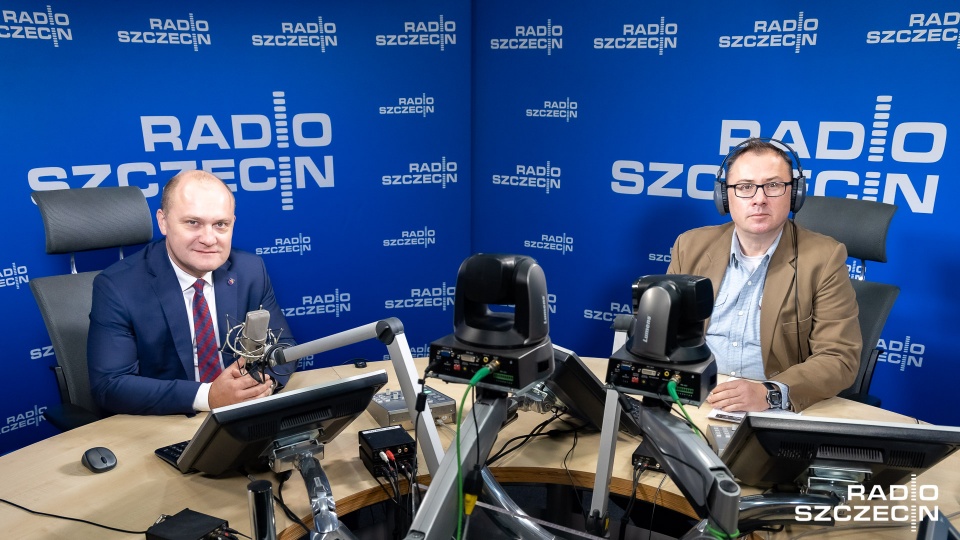 Piotr Krzystek był gościem audycji "Rozmowy pod krawatem". Fot. Robert Stachnik [Radio Szczecin]