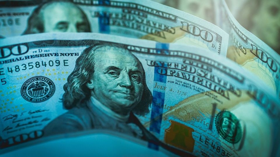 Agnieszka Popiela wytknęła obecnemu marszałkowi Senatu, że w trakcie rozmowy o operacji jej matki Grodzki zasugerował, by przekazała 500 dolarów na fundację w której działał. źródło: https://pixabay.com/pl/2173148/JESHOOTS-com/(CC0 domena publiczna)