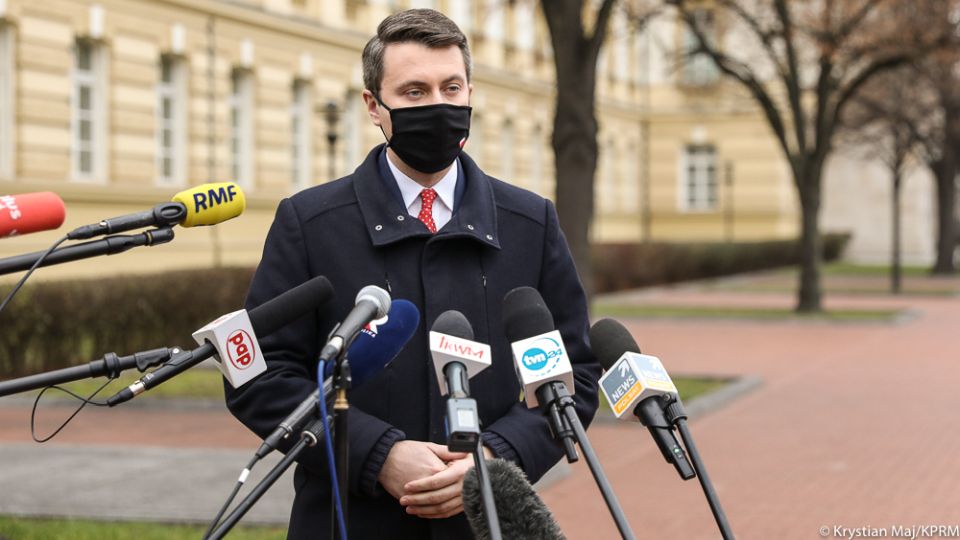 Piotr Mueller o konieczności powszechnych szczepień na koronawirusa