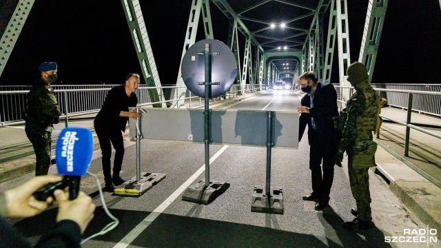 Fot. Robert Stachnik [Radio Szczecin] Mieszkańcy gminy Cedynia o otwarciu granic. "Brakowało tego tłumu!"[WIDEO, DUŻO ZDJĘĆ]