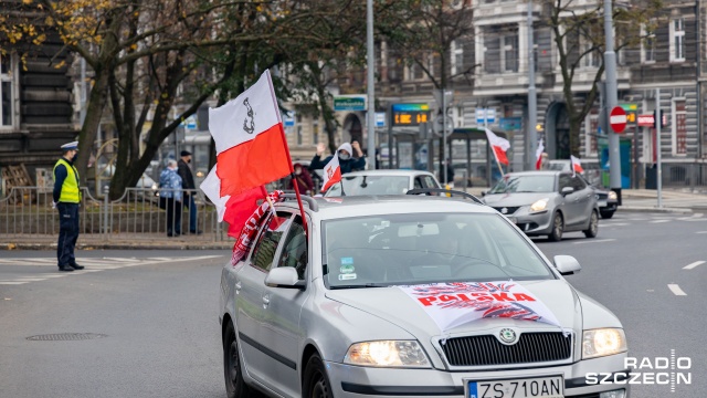 Fot. Robert Stachnik [Radio Szczecin] Koronawirus uniemożliwił przemarsz. Ale Rajd Niepodległości pojechał [WIDEO, DUŻO ZDJĘĆ]