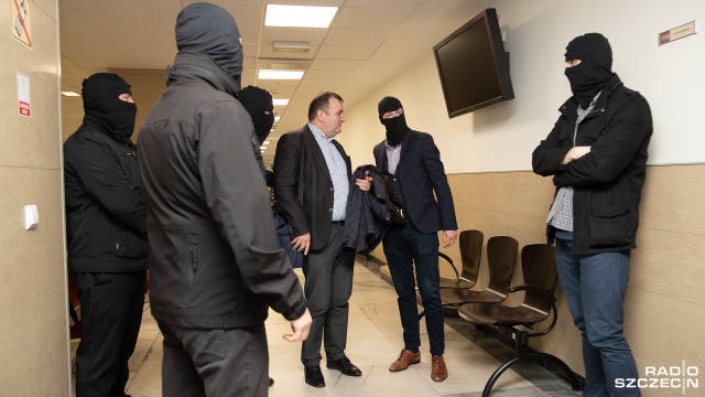 Stanisław Gawłowski przed sądem. Rozpoczyna się proces