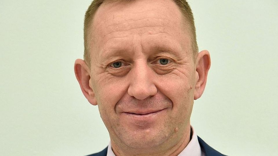 - Przełożyli partyjny interes nad dobro Polski - mówił w "Rozmowach pod krawatem" Robert Telus. Fot. pl.wikipedia.org/wiki/Adrian Grycuk