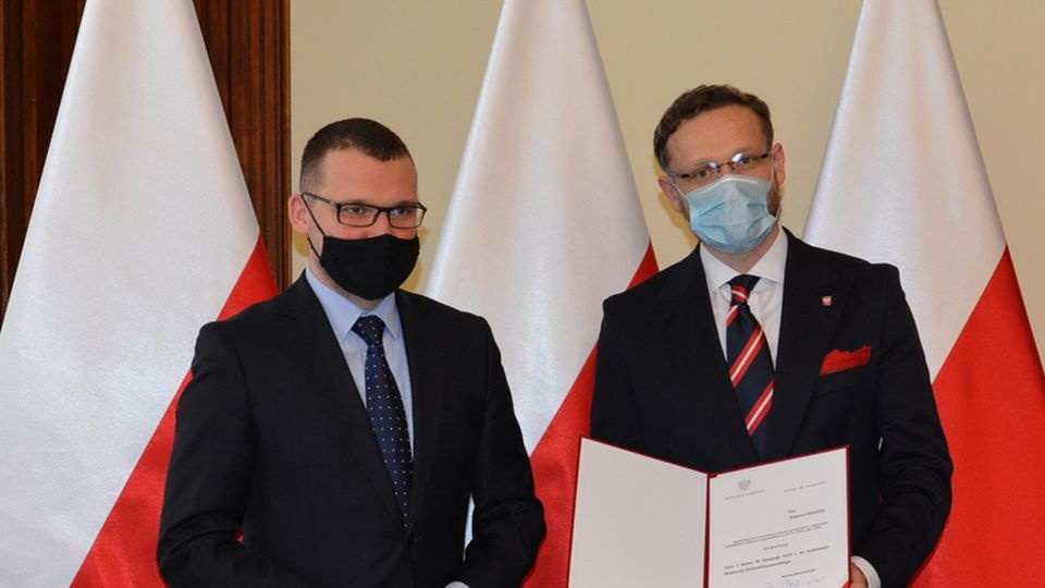 Zbigniew Bogucki z wykształcenia jest prawnikiem. źródło: https://www.szczecin.uw.gov.pl/