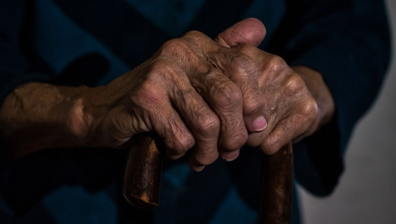 Coraz więcej seniorów zaszczepiono na COVID-19