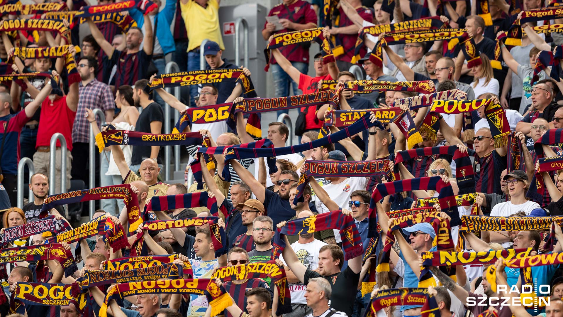 Na meczu Pogoni Szczecin z Lechem Poznań - przegranym 0 do 3 - pojawiło się 20 526 kibiców.