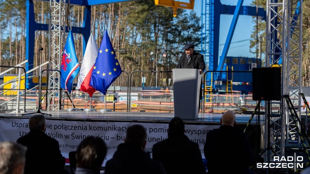 Fot. Robert Stachnik [Radio Szczecin] Budowa tunelu w Świnoujściu ruszyła [WIDEO, ZDJĘCIA]