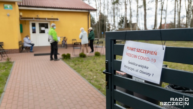 Fot. Robert Stachnik [Radio Szczecin] Narodowy Program Szczepień przyspiesza. Sprawdziliśmy, jak to wygląda w regionie [WIDEO, ZDJĘCIA]