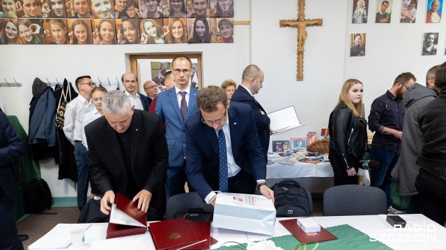 Fot. Robert Stachnik [Radio Szczecin] Uhonorowali Fundację Małych Stópek [WIDEO, ZDJĘCIA]