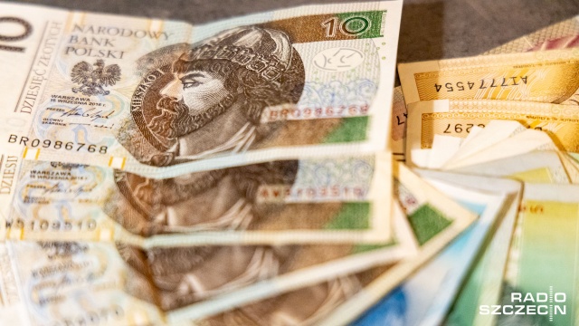 Stopy procentowe w Polsce mogą zostać jeszcze bardziej obniżone. Prezes Narodowego Banku Polskiego Adam Glapiński powiedział, że nie wyklucza takiego rozwiązania, gdyby sytuacja gospodarcza w kraju pogorszyła się.