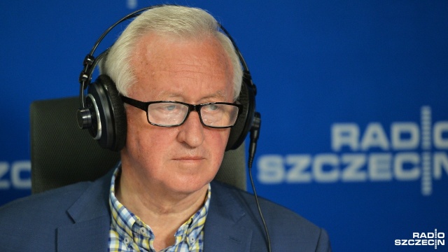 Europoseł Lewicy chwali akcję szczepień w Polsce. Na tle innych państw ten proces się posuwa