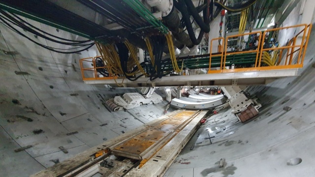 Tunel w Świnoujściu coraz dłuższy. Wyspiarka już w gruncie