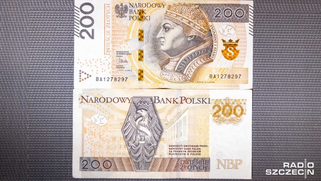 Rząd zajmuje się we wtorek projektem rozporządzenia w sprawie wysokości minimalnego wynagrodzenia za pracę oraz wysokości minimalnej stawki godzinowej w przyszłym roku.
