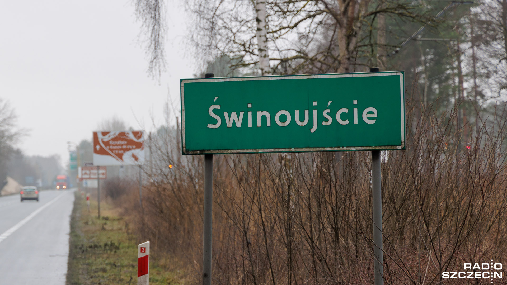 Mieszkańcy osiedla Warszów w Świnoujściu muszą uzbroić się w cierpliwość. To z powodu prac bitumicznych - do godz. 18 wyłączony z ruchu będzie lewy pas od ul. Dworcowej do Okólnej.