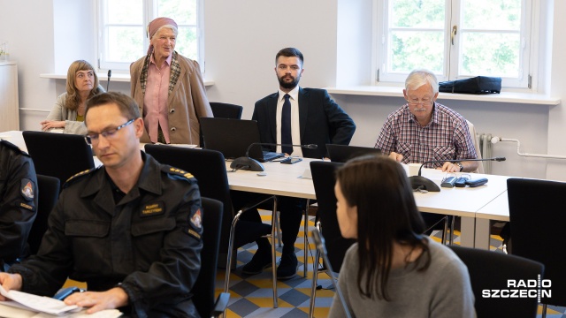 Fot. Robert Stachnik [Radio Szczecin] Dać się zalać czy remontować? Urzędnicy i radni o sytuacji na Bezrzeczu [ZDJĘCIA]