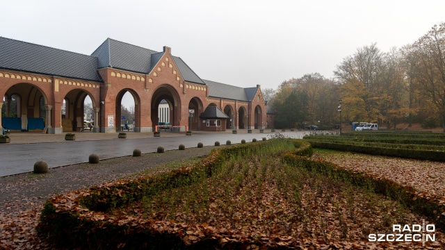 Fot. Robert Stachnik [Radio Szczecin] 1 listopada na Cmentarzu Centralnym [WIDEO, ZDJĘCIA]