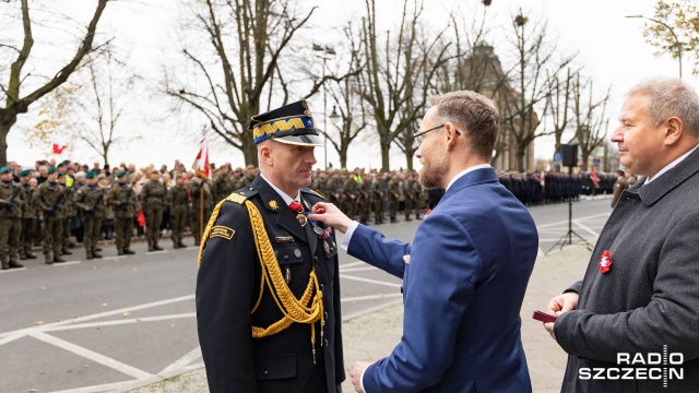 Fot. Robert Stachnik [Radio Szczecin] Uroczystości wojewódzkie i Festyn Niepodległościowy na Wałach Chrobrego [WIDEO, ZDJĘCIA]
