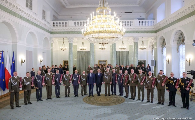 Andrzej Duda: generalskie nominacje to splendor i odpowiedzialność