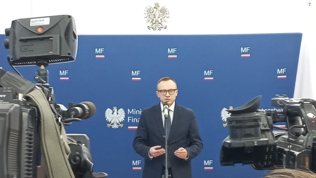 Ponad milion Polaków skorzystało już z wakacji kredytowych. Łącznie objęto nimi kredyty o wartości ponad 261 mld złotych.