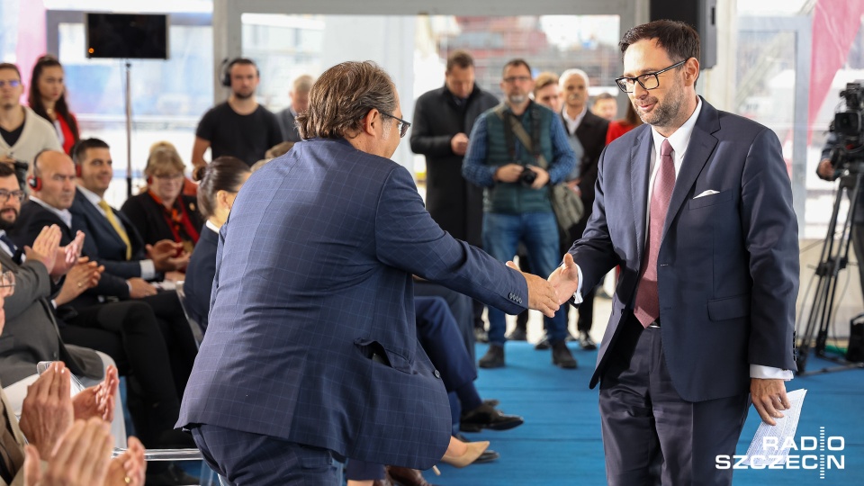 Jak informuje Orlen, w obliczonej na 10 lat strategii w morskie elektrownie wiatrowe firma chce zainwestować 47 miliardów złotych. Fot. Robert Stachnik [Radio Szczecin/Archiwum]