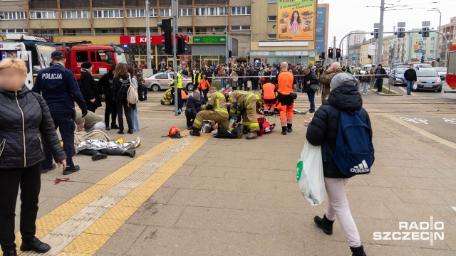 Fot. Robert Stachnik [Radio Szczecin] 15 osób rannych na placu Rodła [ZDJĘCIA]
