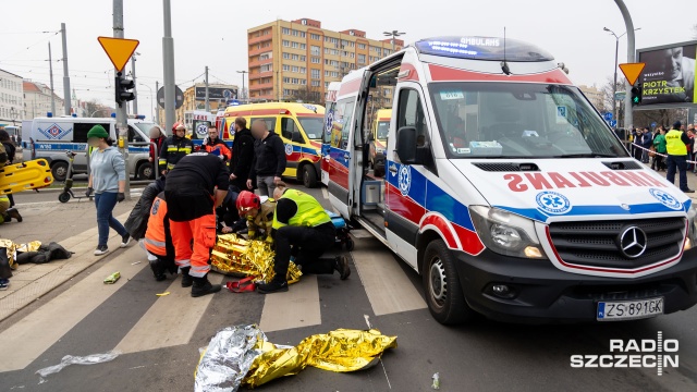Fot. Robert Stachnik [Radio Szczecin] 15 osób rannych na placu Rodła [ZDJĘCIA]