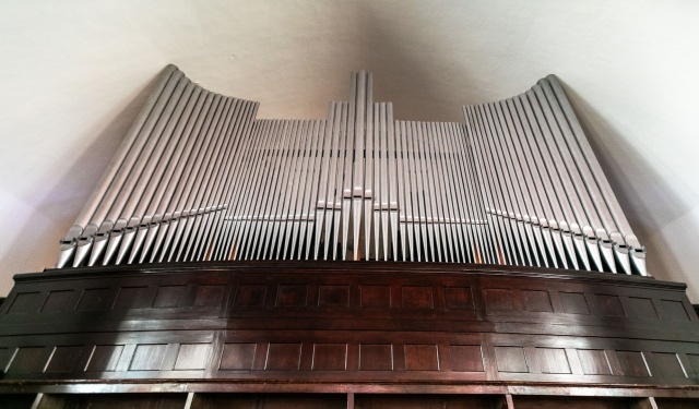 Organy Barnima Grüneberga opus 754 z 1930 roku przebudowane w 1966. Sanktuarium pw. Najświętszego Serca Pana Jezusa w Szczecinie. Fot. Weronika Łyczywek [Radio Szczecin] Artyści Festiwalu Grünebergowskiego wystąpili w hołdzie dzieciom – ofiarom wojen [ZDJĘCIA]