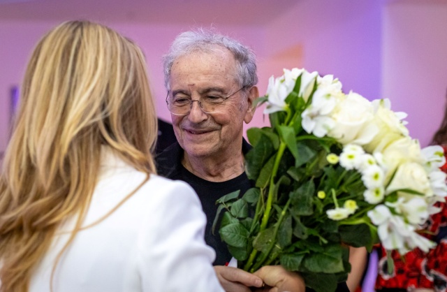 Należy do grona najwybitniejszych artystów fotografików na świecie. Prekursor komputerowego przetwarzania zdjęć. Ryszard Horowitz otworzył wczoraj - w dniu swoich 85. urodzin w Galerii Poziom 4. Filharmonii w Szczecinie wystawę pt. Retrospektywa najważniejszych dzieł z lat 1969-2022.