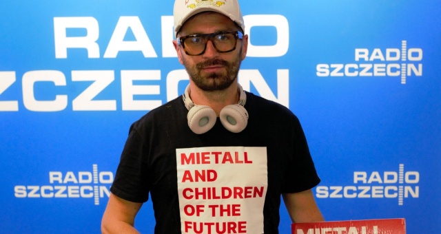 Niecodzienny projekt muzyka rockowego. W piątek nasze radio odwiedził Mietall Waluś, pochodzący z Mysłowic muzyk związany z takimi zespołami jak Lenny Valentino, Negatyw czy Penny Lane.