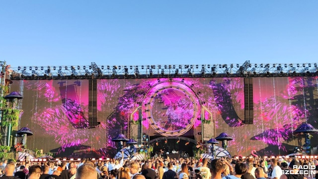 W Kołobrzegu od piątku króluje muzyka klubowa. Rozpoczął się Sunrise Festival.