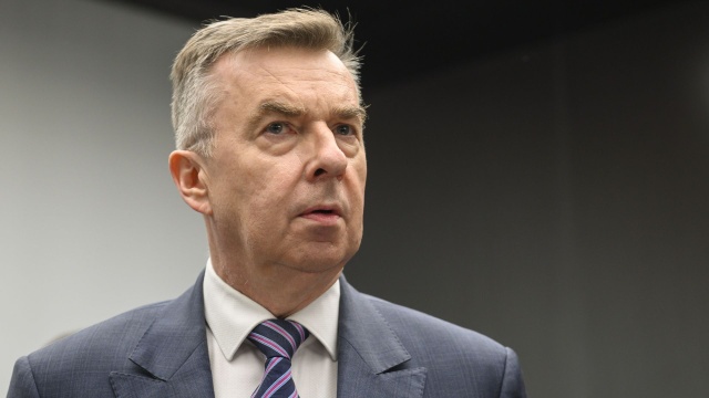 Premier czeka na decyzję Lewicy ws. ministra Wieczorka