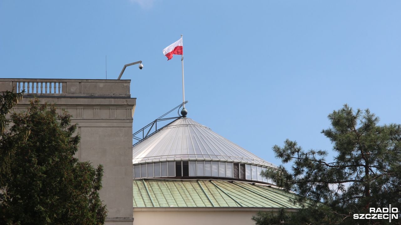 To ukłon nie tylko w stronę przedsiębiorców, lecz także obywateli. Pierwszym rządowym pakietem deregulacyjnym zajmą się posłowie. Skrócony zostanie czas kontroli u mikroprzedsiębiorców, a częstotliwość tych kontroli będzie znacznie mniejsza.